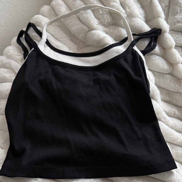 Bundle: 3 Black and White Ribbed Crop Tops - Picture 2 of 7